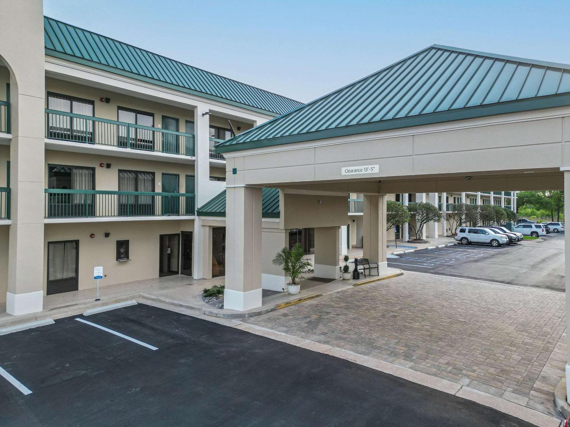 Econo Lodge Inn & Suites Foley-North Gulf Shores ภายนอก รูปภาพ