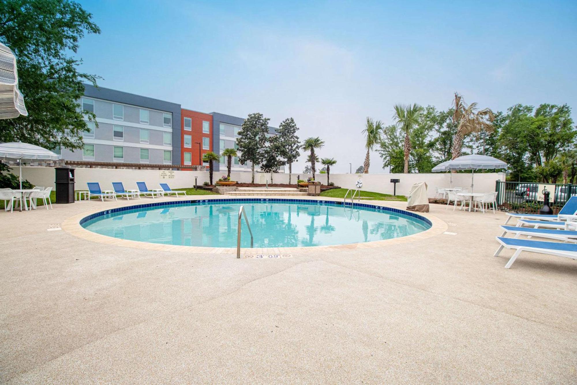 Econo Lodge Inn & Suites Foley-North Gulf Shores ภายนอก รูปภาพ