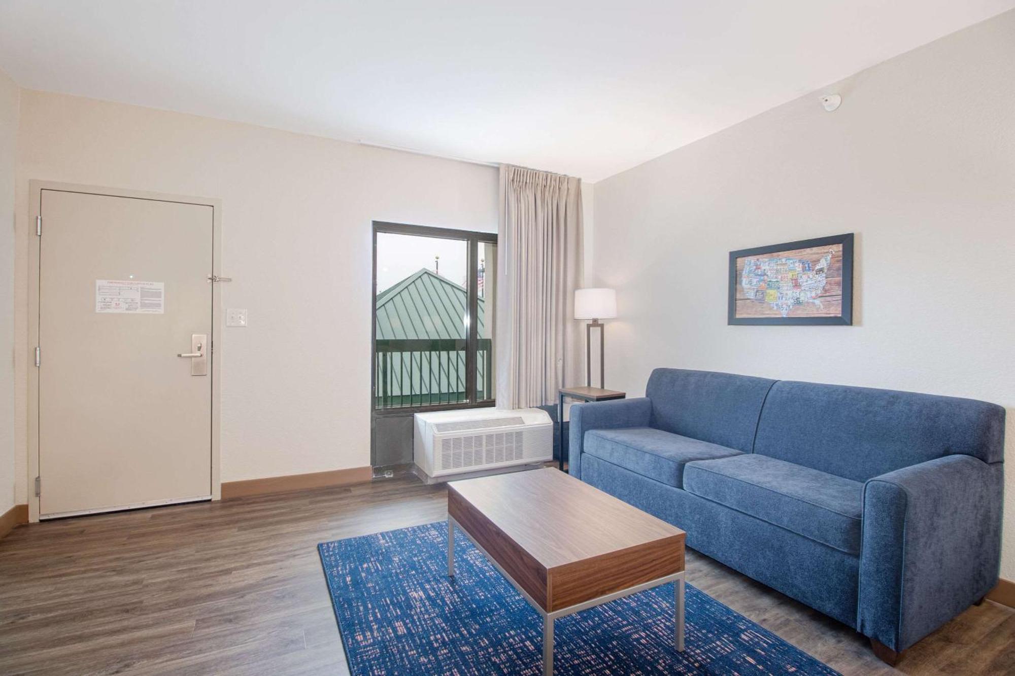 Econo Lodge Inn & Suites Foley-North Gulf Shores ภายนอก รูปภาพ
